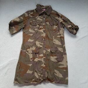 She's Cool Camouflage Button Shirt Size M